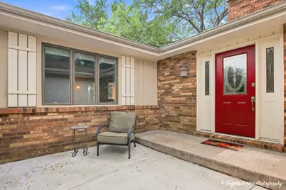 411 N Shepherd Hill Lane, McHenry, IL 60050 - Photo 3