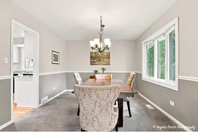 411 N Shepherd Hill Lane, McHenry, IL 60050 - Photo 9