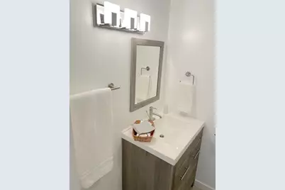 5455 N Sheridan Road #603, Chicago, IL 60640 - Photo 9