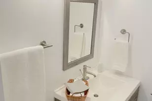 5455 N Sheridan Rd, Chicago, IL 60640 - Photo 9