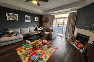 2307 W Wolfram St, Chicago, IL 60618 - Photo 7
