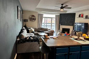2307 W Wolfram St, Chicago, IL 60618 - Photo 15