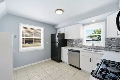 744 Norfolk Avenue, Westchester, IL 60154 - Photo 5