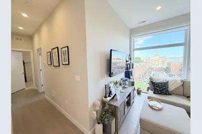 3757 N Sheffield Avenue #302, Chicago, IL 60613 - Photo 11