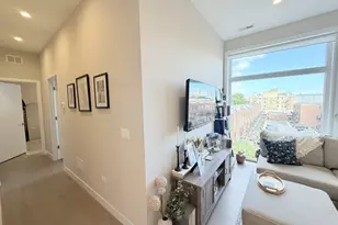 3757 N Sheffield Ave, Chicago, IL 60613 - Photo 11