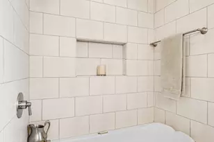 201 N Elmhurst Ave, Mount Prospect, IL 60056 - Photo 15