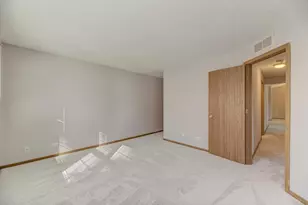 216 Stoneybrook Ln, Bloomingdale, IL 60108 - Photo 19
