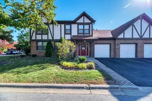 216 Stoneybrook Ln, Bloomingdale, IL 60108 - Photo 1