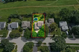 655 Crest Dr, Cary, IL 60013 - Photo 35