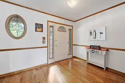 655 Crest Drive, Cary, IL 60013 - Photo 3
