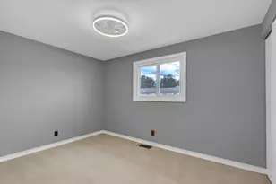 414 Gainsborough Ct, Bolingbrook, IL 60440 - Photo 11