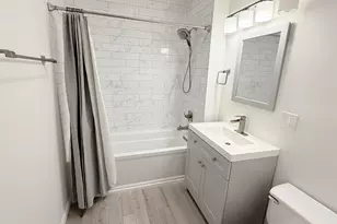 1945 W Thomas St, Chicago, IL 60622 - Photo 21