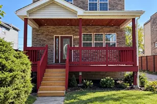 9601 S Winston Ave, Chicago, IL 60643 - Photo 1