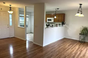 2117 Orchard Ln, Carpentersville, IL 60110 - Photo 3