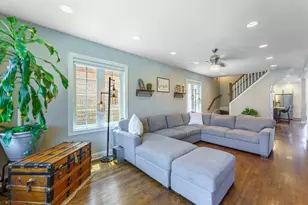 2030 N 72nd Ct, Elmwood Park, IL 60707 - Photo 5