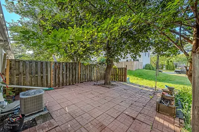2102 Stanley Court, Schaumburg, IL 60194 - Photo 19