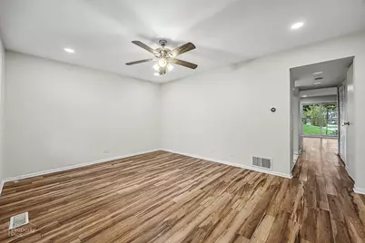 2102 Stanley Court, Schaumburg, IL 60194 - Photo 3