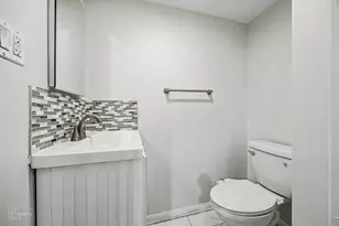 2102 Stanley Ct, Schaumburg, IL 60194 - Photo 9