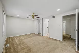 2102 Stanley Ct, Schaumburg, IL 60194 - Photo 11