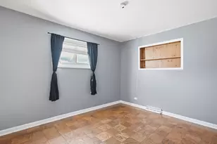 3041 Sherwood Ave, Markham, IL 60428 - Photo 13