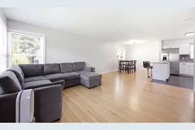33 Cranbrook Drive, Des Plaines, IL 60016 - Photo 3