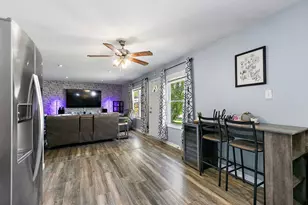 112 McCabe Dr, Streamwood, IL 60107 - Photo 9