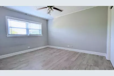 2610 Oakton Street #5W, Park Ridge, IL 60068 - Photo 9