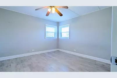 2610 Oakton Street #5W, Park Ridge, IL 60068 - Photo 7