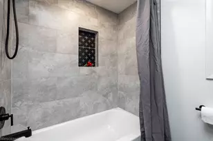 11839 S Laflin St, Chicago, IL 60643 - Photo 17