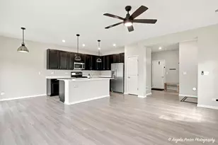 1012 Draper Rd, McHenry, IL 60050 - Photo 9