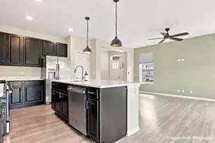 1012 Draper Rd, McHenry, IL 60050 - Photo 5