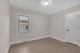 2231 N 73rd Ave, Elmwood Park, IL 60707 - Photo 9