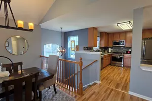 540 Legend Ln, McHenry, IL 60050 - Photo 9