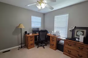 540 Legend Ln, McHenry, IL 60050 - Photo 17