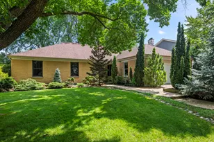 4023 N Ridge Ave, Arlington Heights, IL 60004 - Photo 1