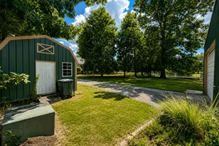 7507 Krutsinger Rd, Kinmundy, IL 62854 - Photo 83