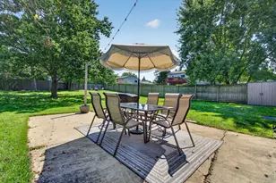 2021 Lancaster Ln, Wheaton, IL 60189 - Photo 33