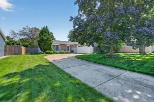 2021 Lancaster Ln, Wheaton, IL 60189 - Photo 1