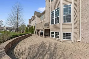 541 Bridgestone Ct, Inverness, IL 60010 - Photo 3