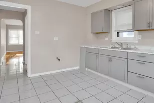 6318 S Mozart St, Chicago, IL 60629 - Photo 7