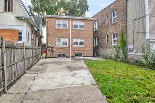 6318 S Mozart St, Chicago, IL 60629 - Photo 23