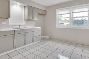 6318 S Mozart St, Chicago, IL 60629 - Photo 13