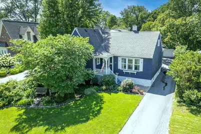22 Arthur Avenue, Clarendon Hills, IL 60514 - Photo 1