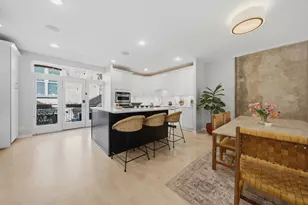 1856 W Superior St, Chicago, IL 60622 - Photo 9