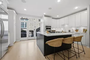 1856 W Superior St, Chicago, IL 60622 - Photo 11
