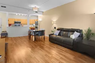 3100 Town Square Dr, Rolling Meadows, IL 60008 - Photo 13