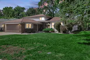 15622 Prince Dr, South Holland, IL 60473 - Photo 1