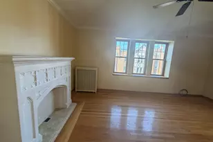 10927 S Longwood Dr, Chicago, IL 60643 - Photo 9