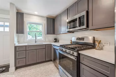 932 Hazel Avenue, Deerfield, IL 60015 - Photo 5