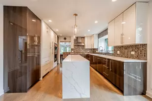 1441 Fox Ln, Hinsdale, IL 60521 - Photo 9